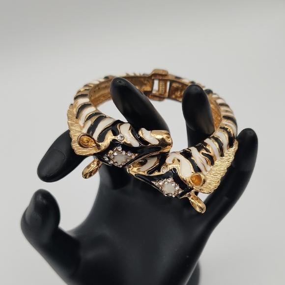 Double Zebra Enamel Striped Bangle Bracelet - Picture 10 of 10